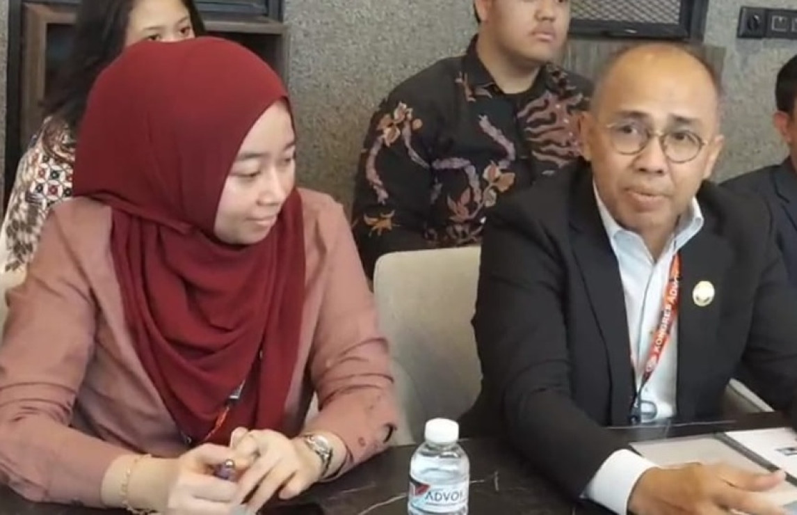 Ria Ricis Dan Teuku Ryan Sudah Bulan Pisah Rumah Tabloidbintang