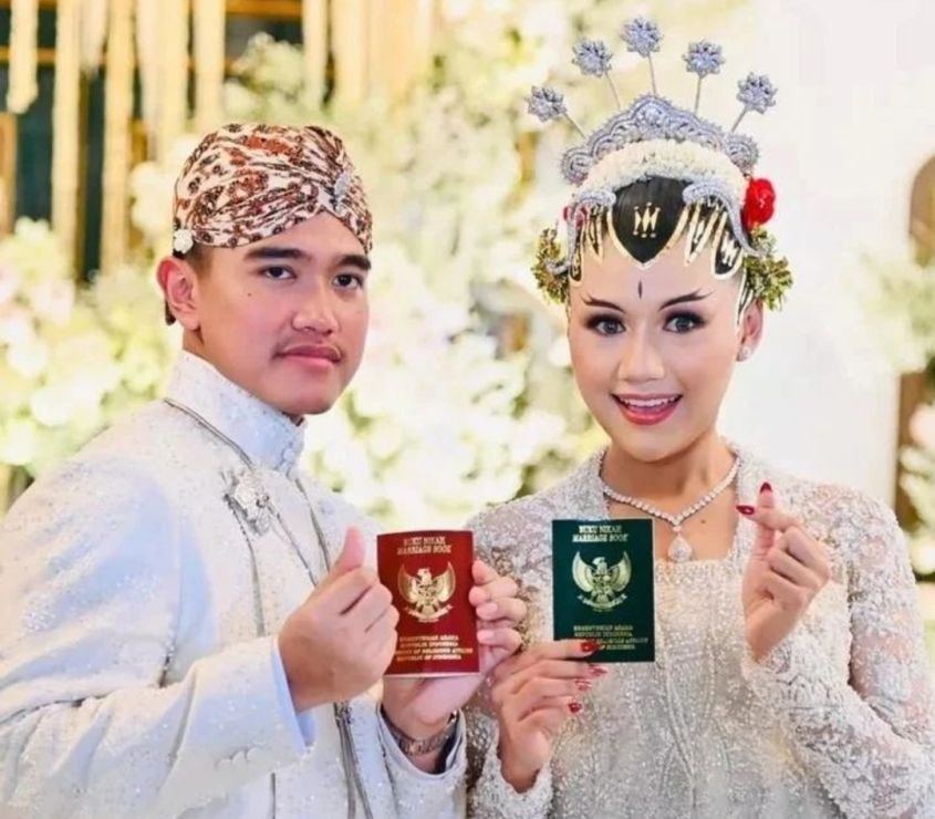 Raffi Ahmad Dan Irfan Hakim Berebut Foto Dengan Kaesang-Erina, Netizen ...