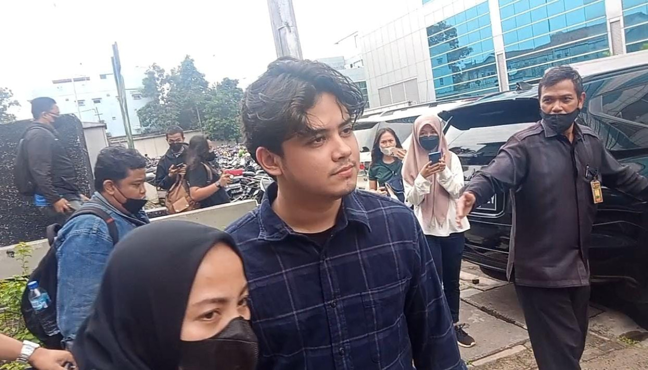 Aliando syarief dituding pacari gadis 15 tahun benarkah