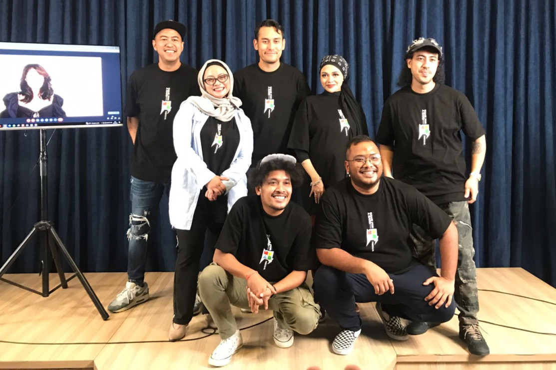 Pandji Pragiwaksono Produseri Web Series Name For A Band Istrinya Jadi 