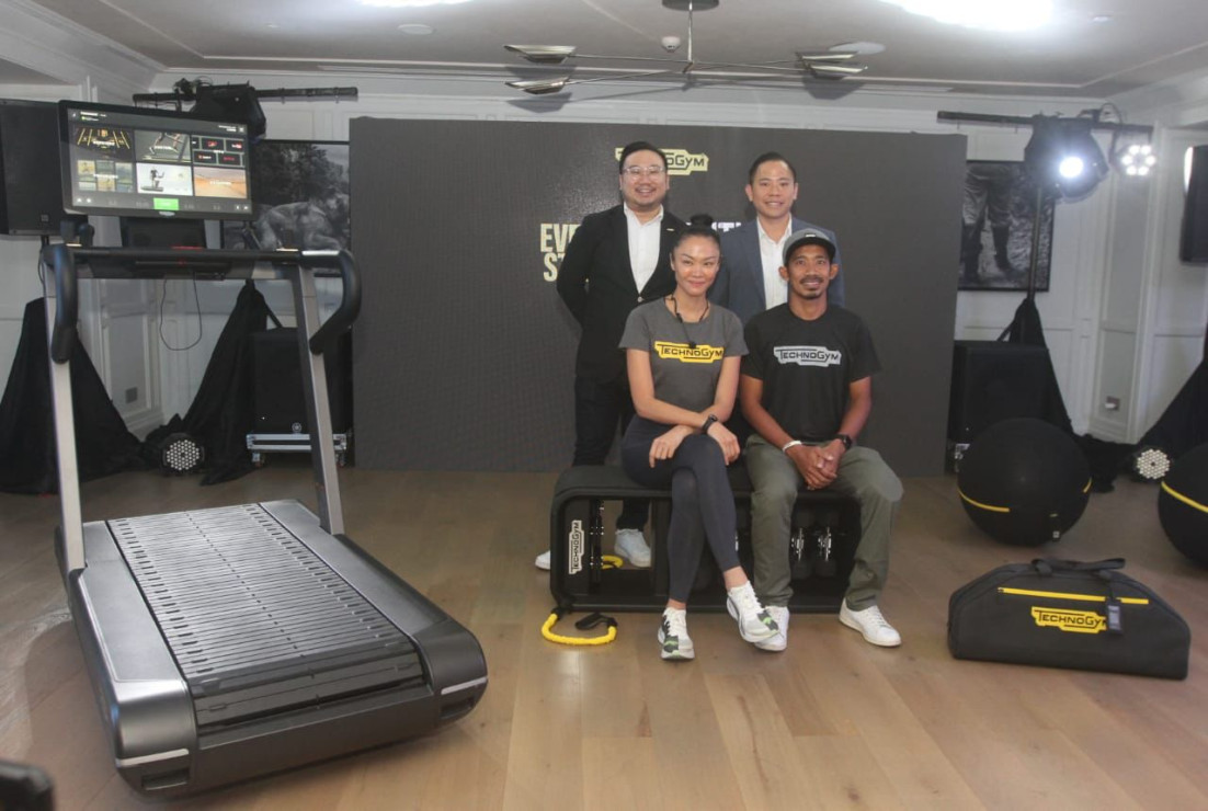 Reverse Fly Technogym